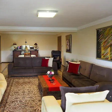 Goekova Villasbloom Appartement Ula